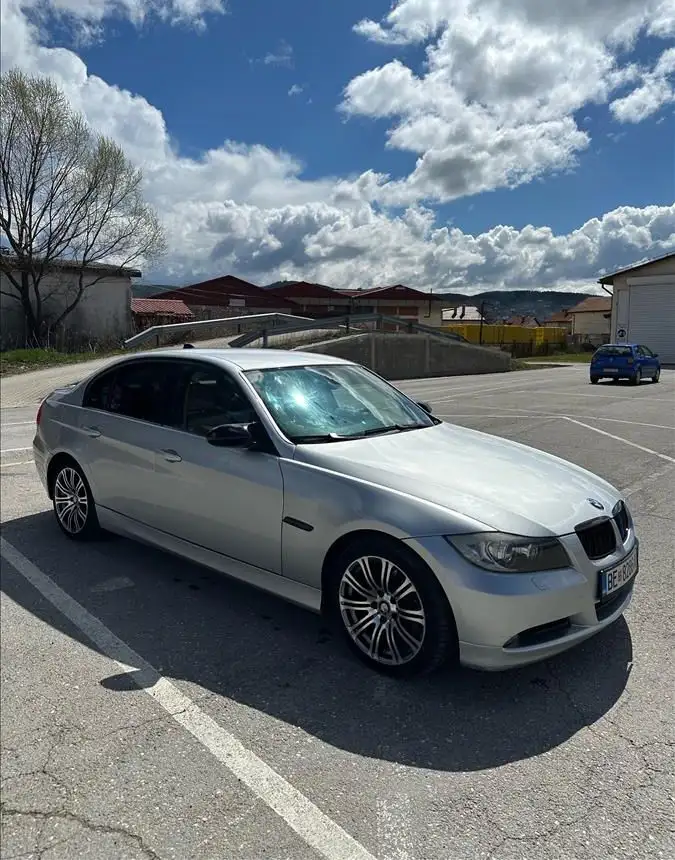 Se prodava BMW 320 2008 177ks