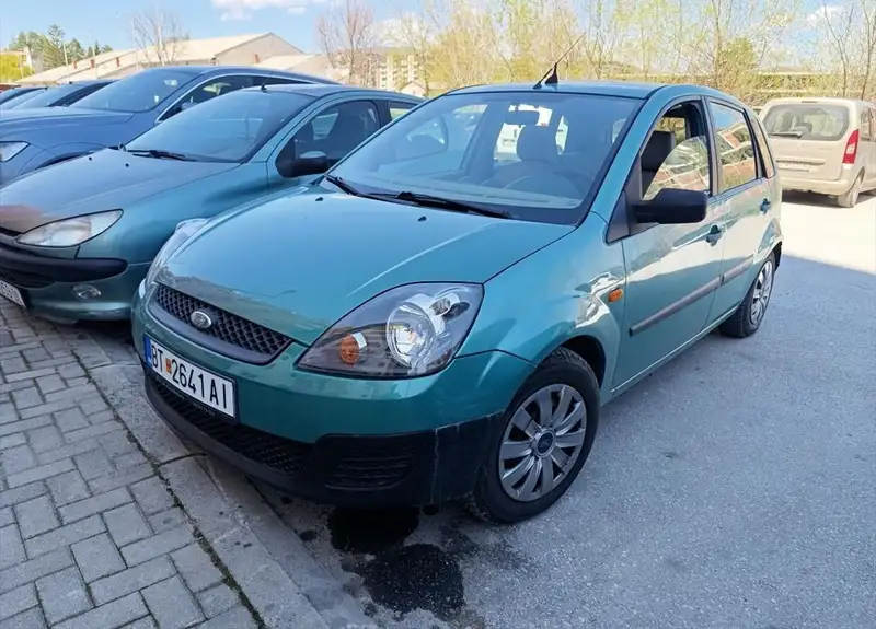 FORD FIESTA 1.3 BENZIN PLIN ODLICNA