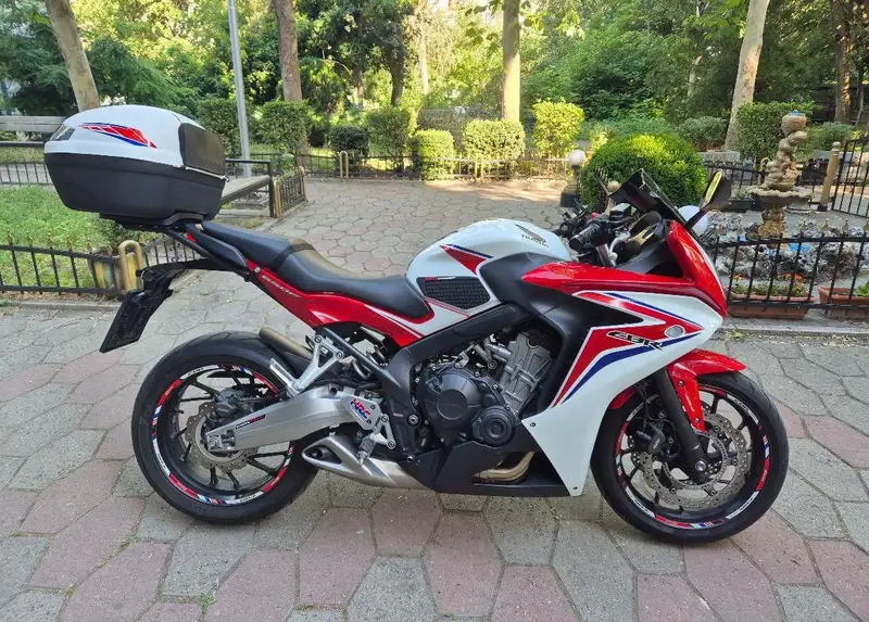 Honda CBR 650f 2014g PERFEKTEN