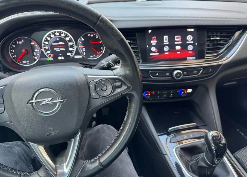 OPEL INSIGNIA GRAND SPORT DIESEL 1.6 Turbo