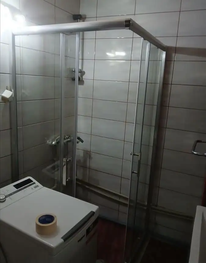 Tus kabini montiram I prodavan po merka