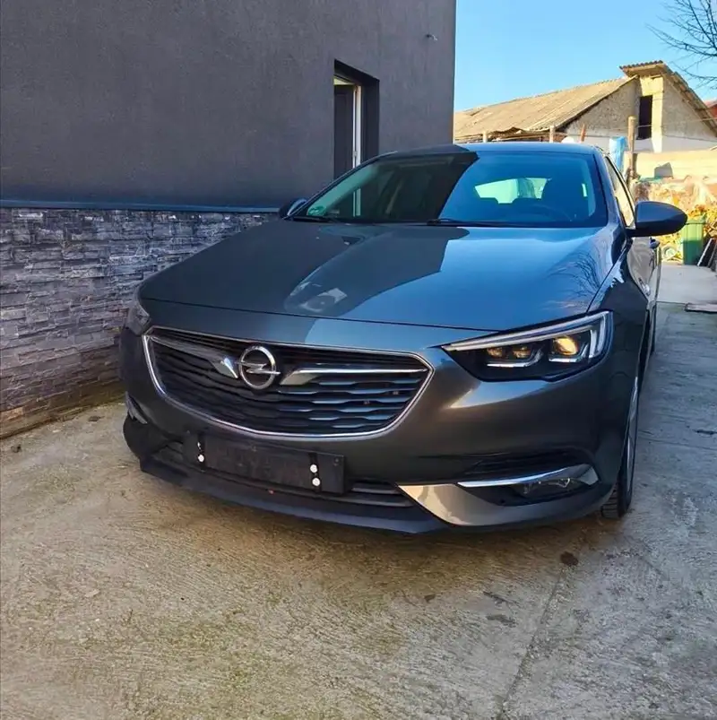 OPEL INSIGNIA GRAND SPORT DIESEL 1.6 Turbo