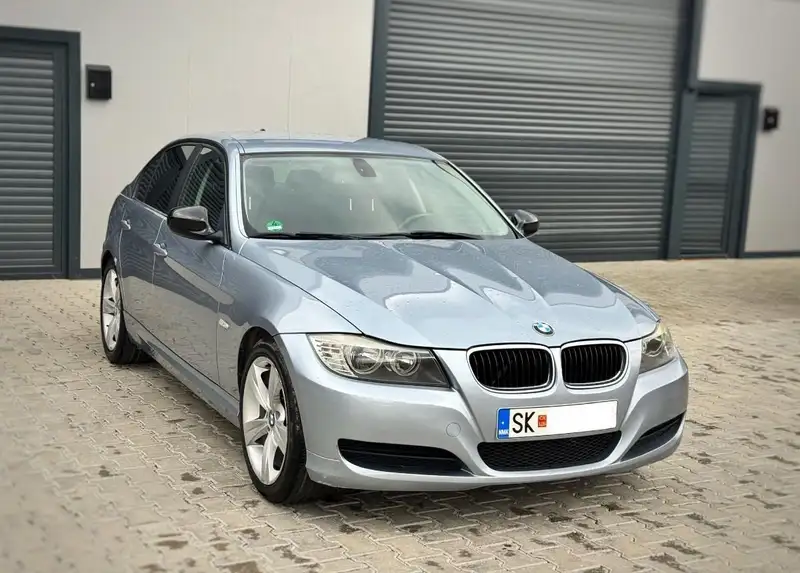 BMW E90 316d FACELIFT -2010