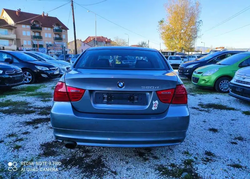 BMW 320D 2012 GOD 184KS