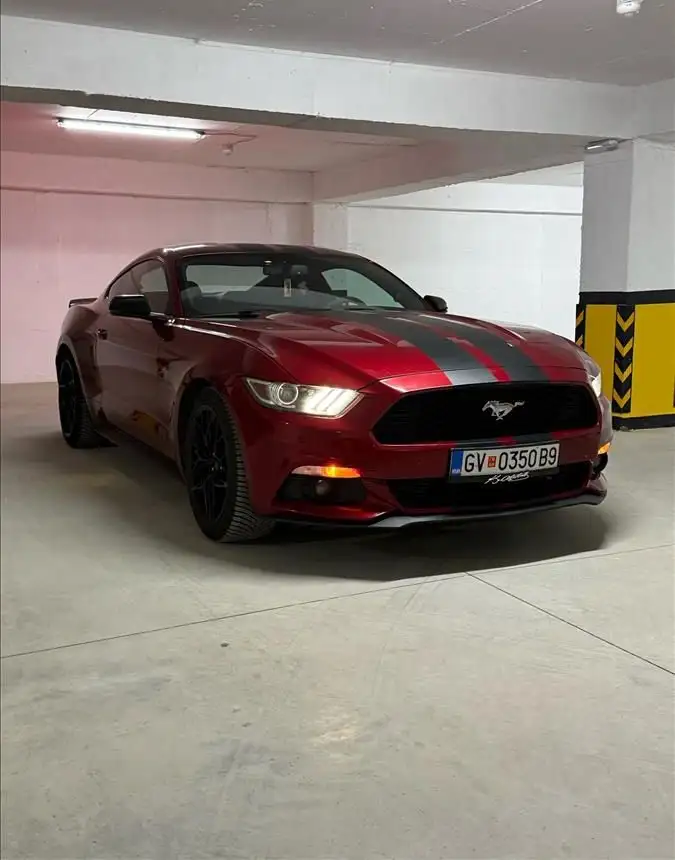 FORD MUSTANG 2.3 PREMIUM