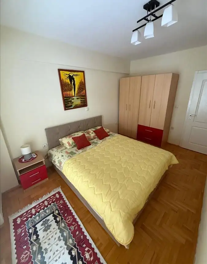 APARTMAN VO STROG CENTAR NA OHRID SO SOPSTVEN PARKING!