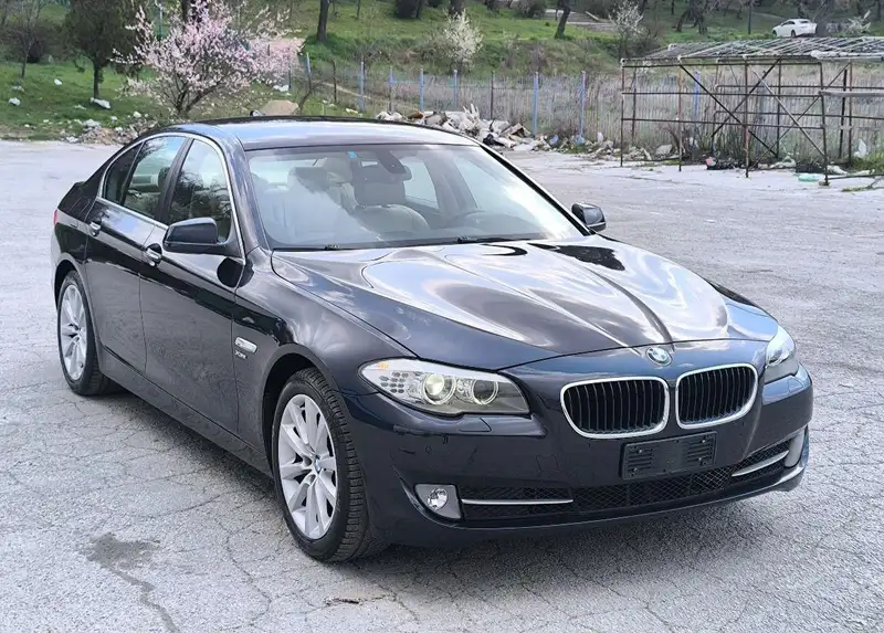 BMW F 10 525 D X DRIVE 2012 GOD.
