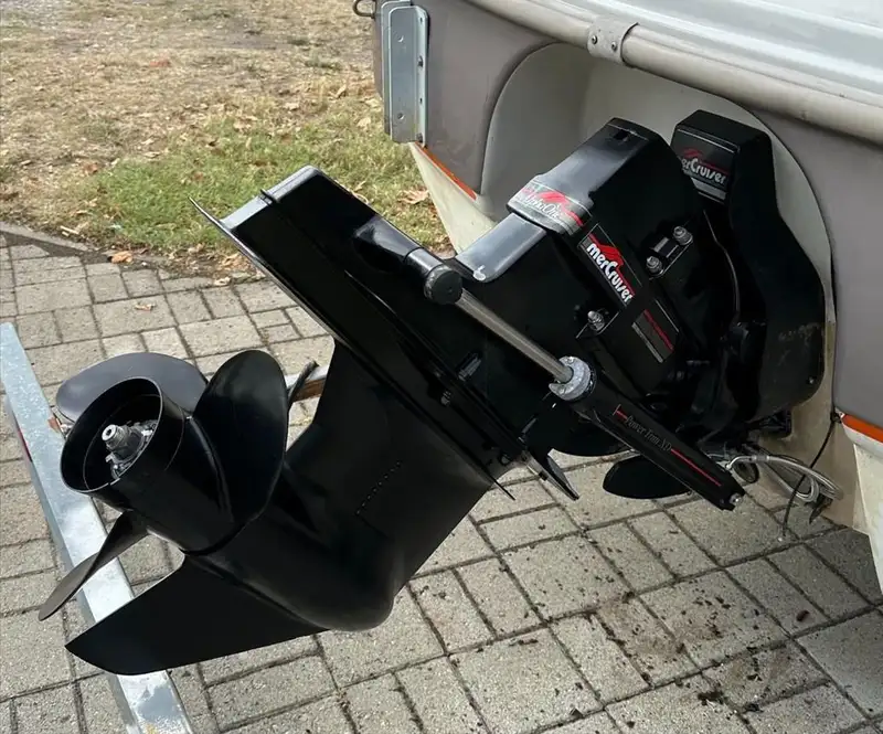Prodavam gliser CHAPARRAL 180LE