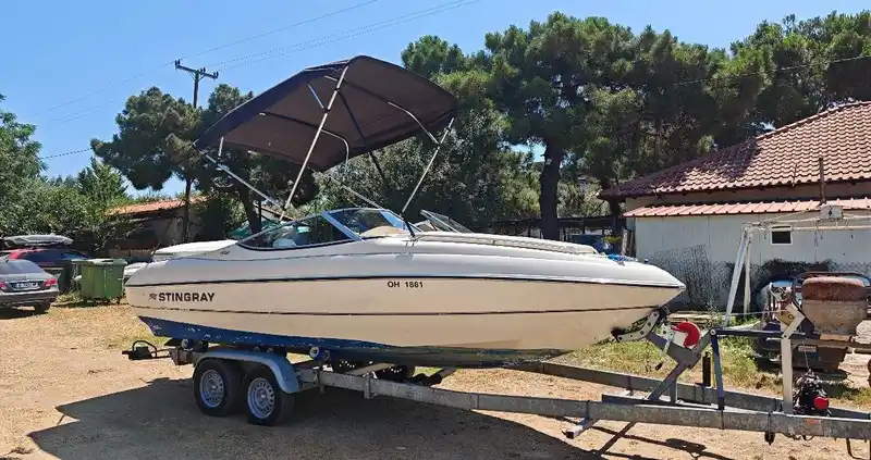 Stingray 192 RS + приколка
