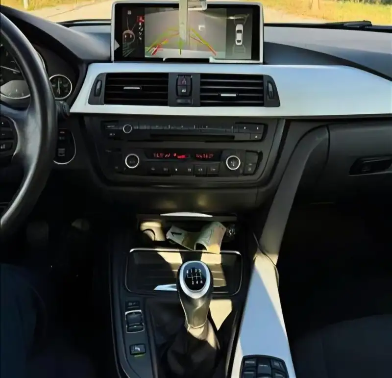 Bmw 320d f30 besprekorna sostojba, zamena