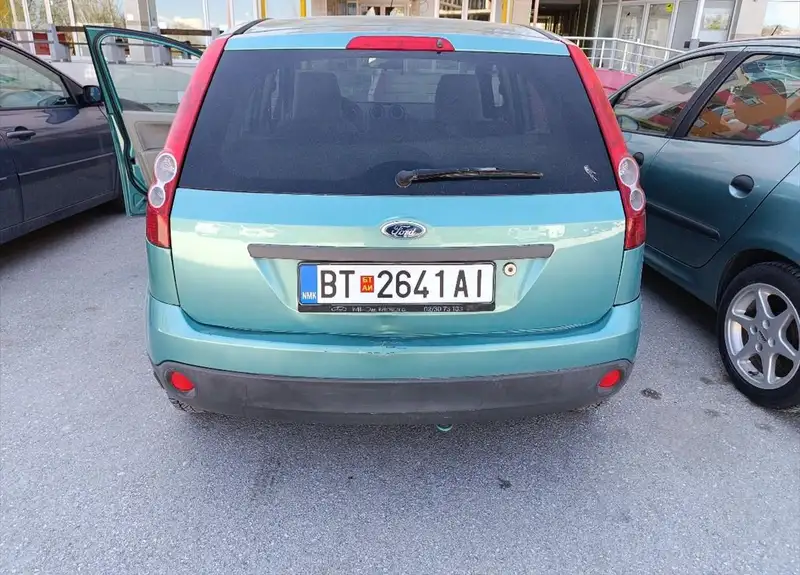 FORD FIESTA 1.3 BENZIN PLIN ODLICNA
