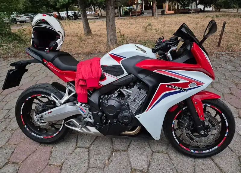 Honda CBR 650f 2014g PERFEKTEN