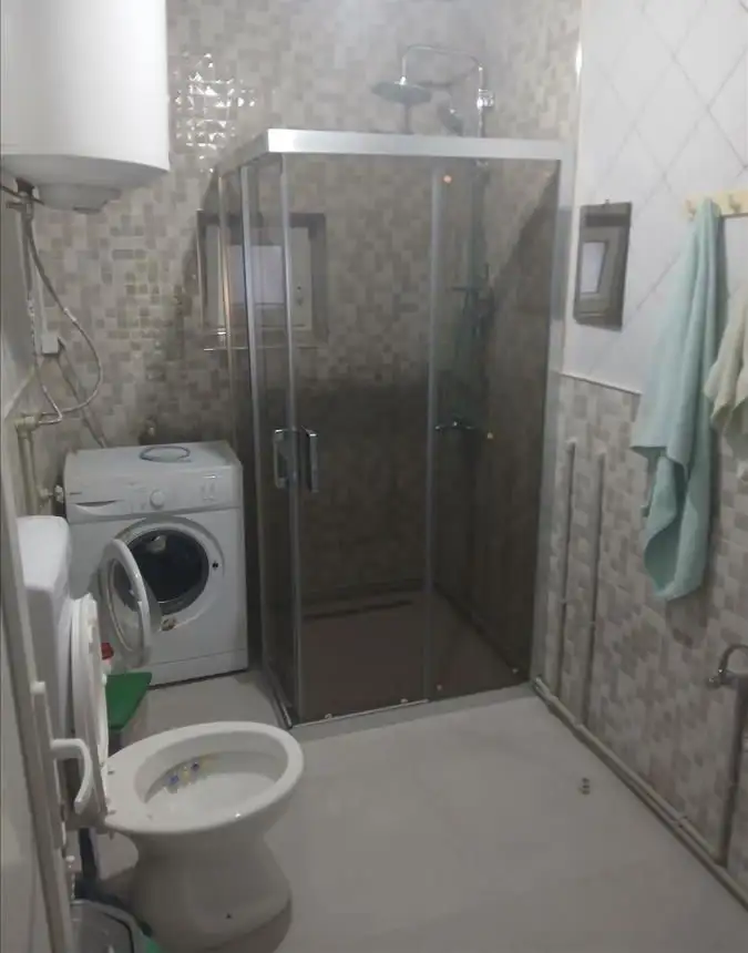 Tus kabini montiram I prodavan po merka