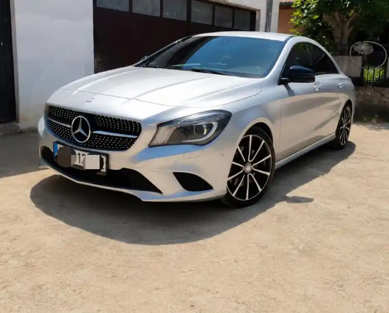 Mercedes-Benz CLA 220 CDI 4MATIC