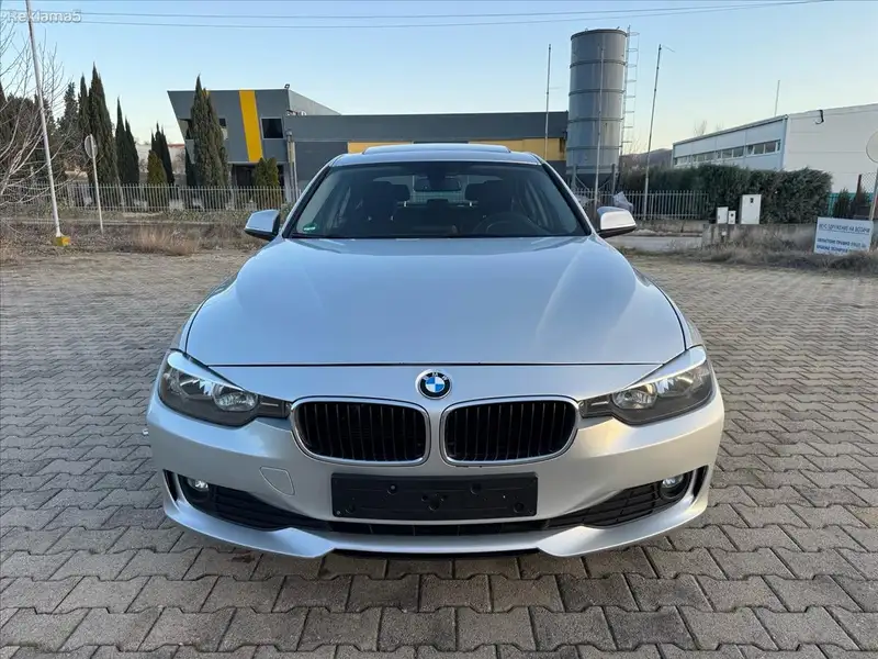BMW 318 D AUTOMATIC 8G SPORT LINE 2013 FULL OPREMA UNIKAT