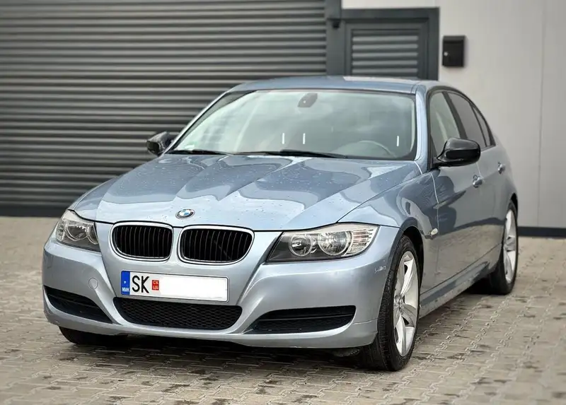 BMW E90 316d FACELIFT -2010