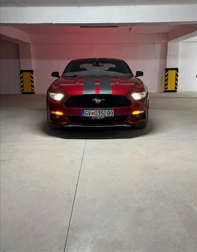 FORD MUSTANG 2.3 PREMIUM