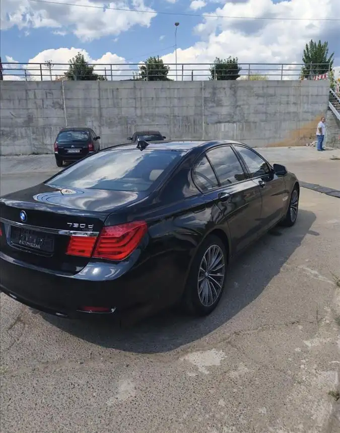 BMW 730 - Full Oprema