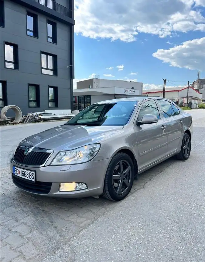 SKODA OCTAVIA 1.6