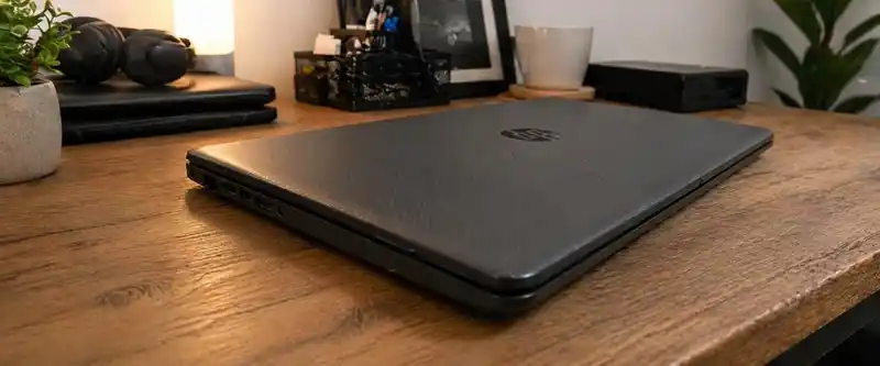 Laptop HP 255 G7