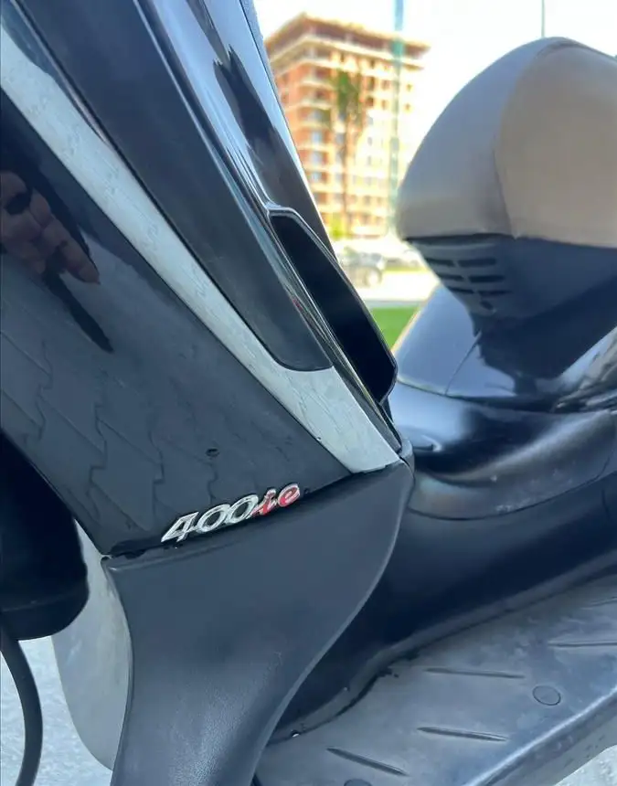 PIAGGIO BEVERLY 400 TOURER
