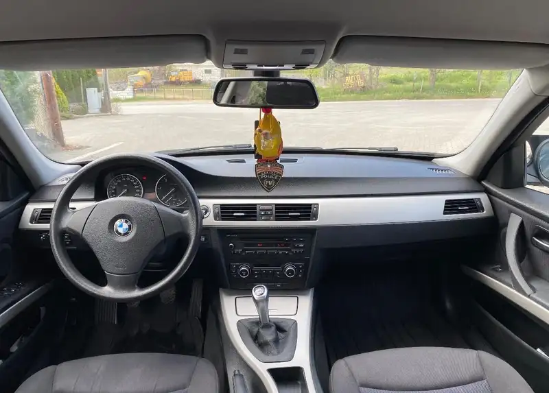 BMW E90 316D 2010