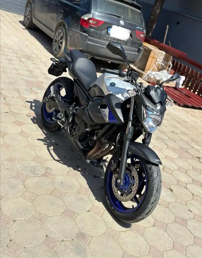 Yamaha Xj6 RaceBlue
