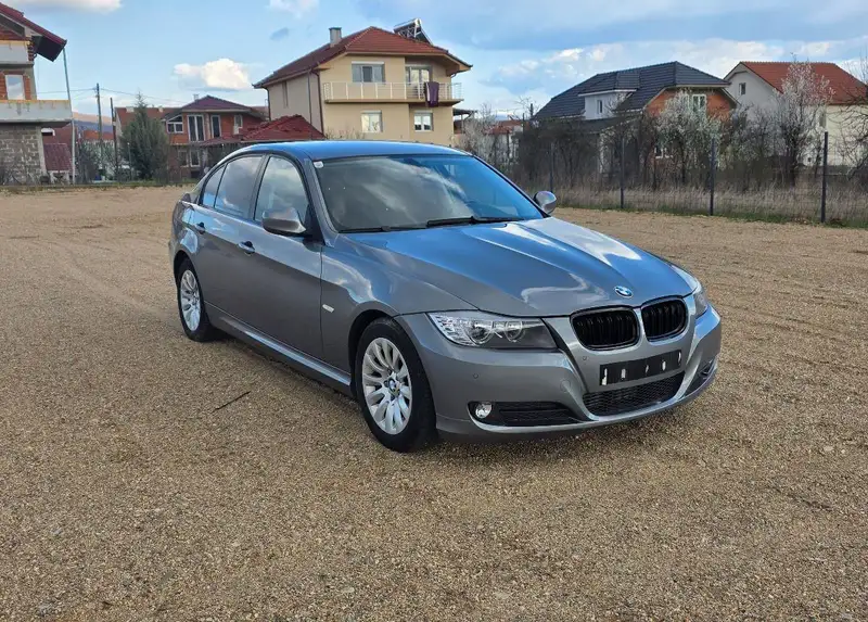 BMW 318 d.143 kd.2009 god