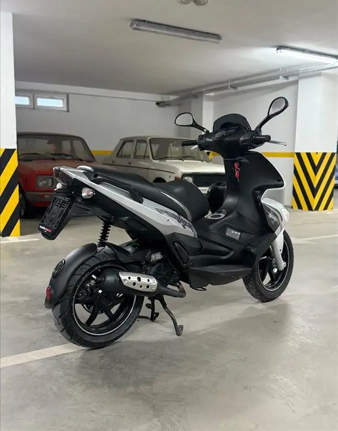 Se prodava Gilera runner sp50 sr 50 CH gillera sr50