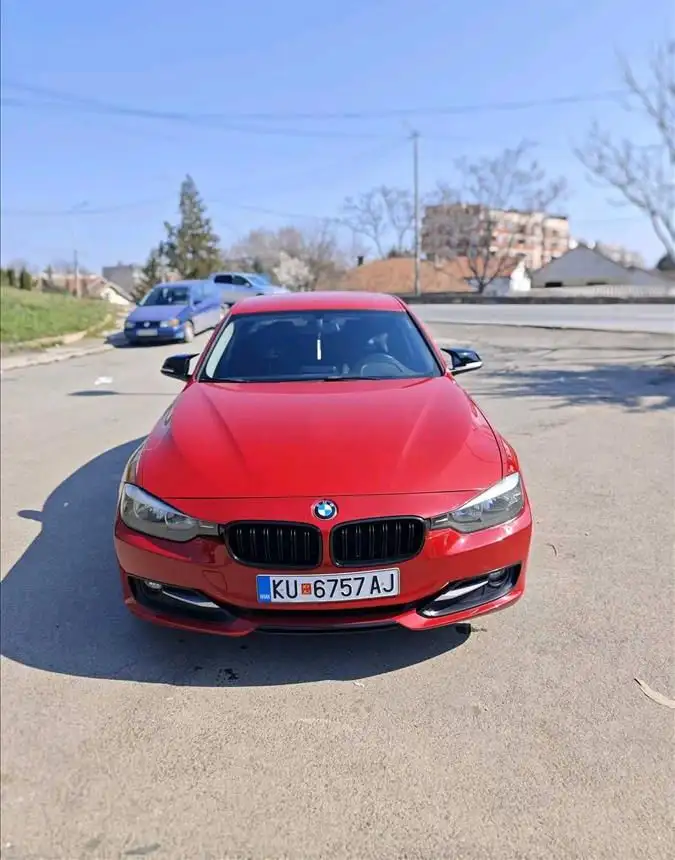 Se prodava BMW 318d sportline