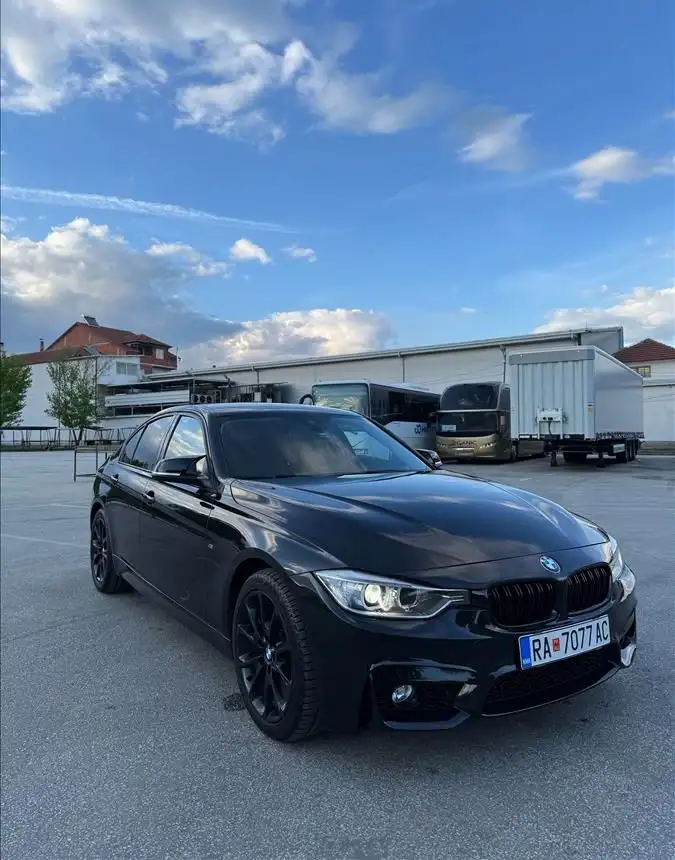 BMW F30 320D M-Packet