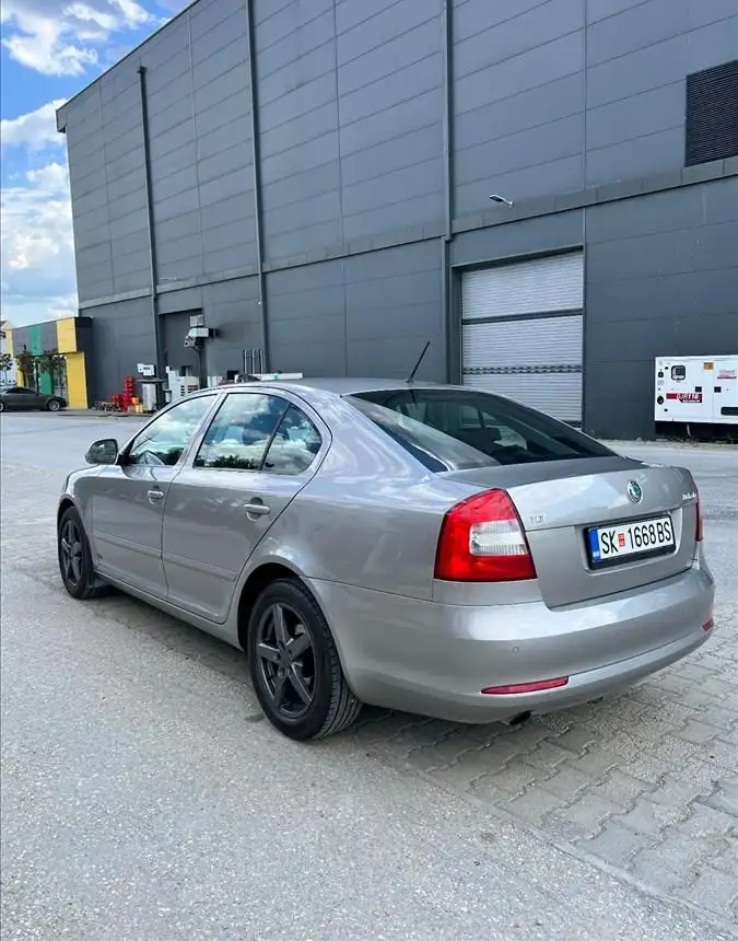 SKODA OCTAVIA 1.6