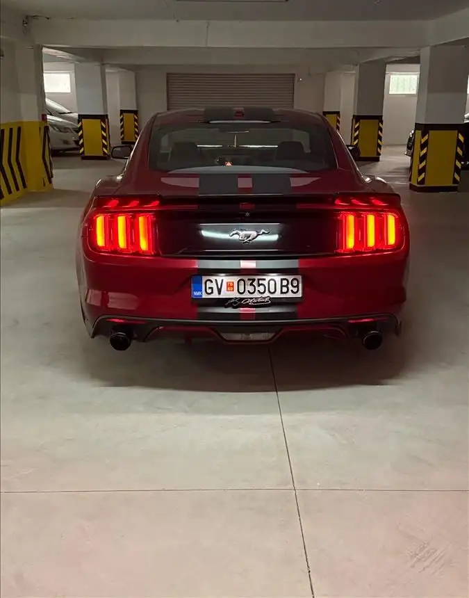 FORD MUSTANG 2.3 PREMIUM