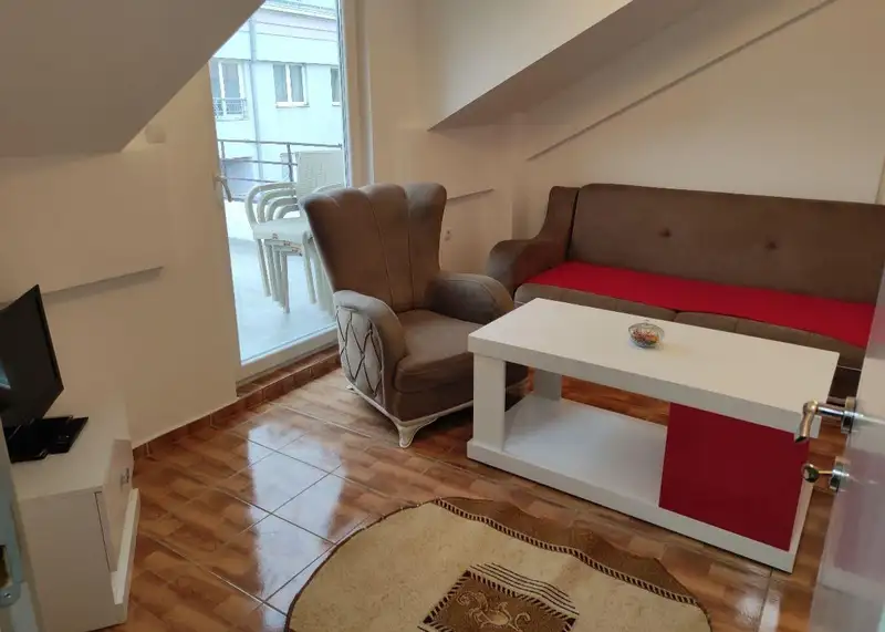 Se prodava Stan vo centar 90 m2