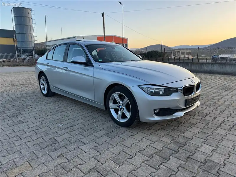 BMW 318 D AUTOMATIC 8G SPORT LINE 2013 FULL OPREMA UNIKAT