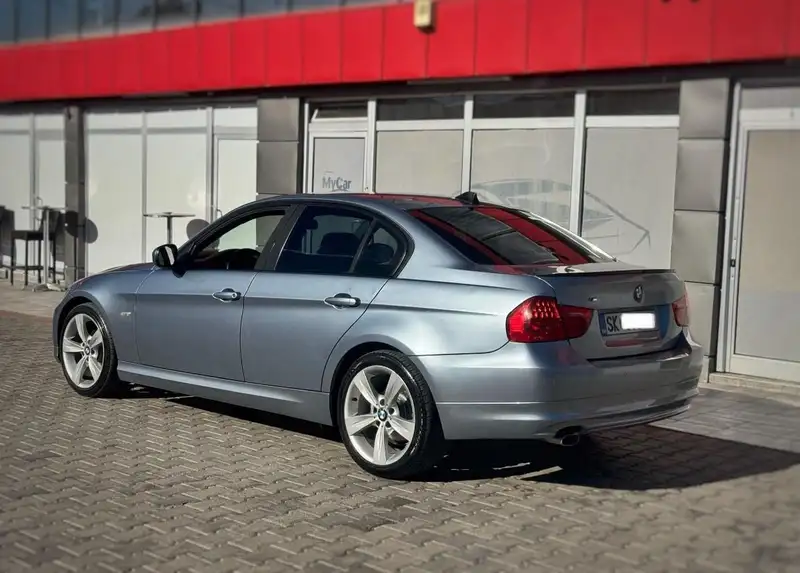 BMW E90 316d FACELIFT -2010
