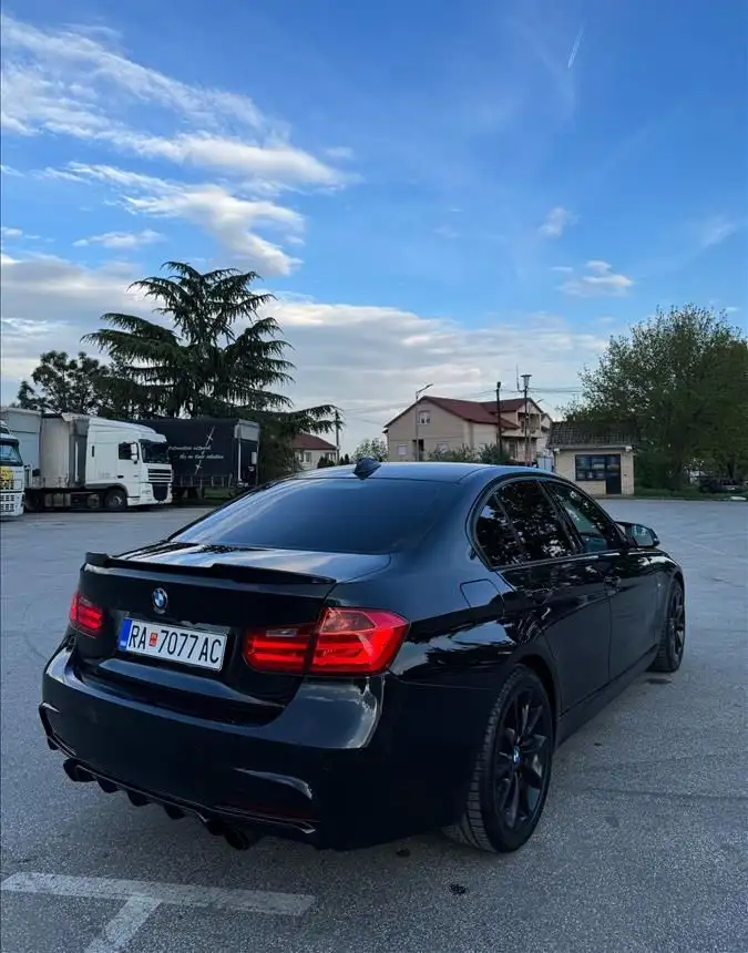 BMW F30 320D M-Packet