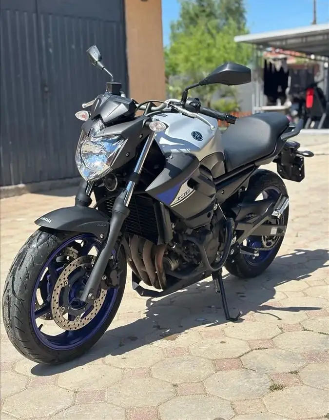 Yamaha Xj6 RaceBlue