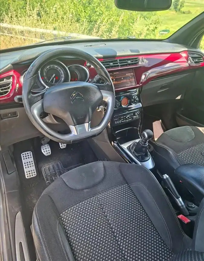 Citroen DS 3 2010 god 1.6 benzin 210000km