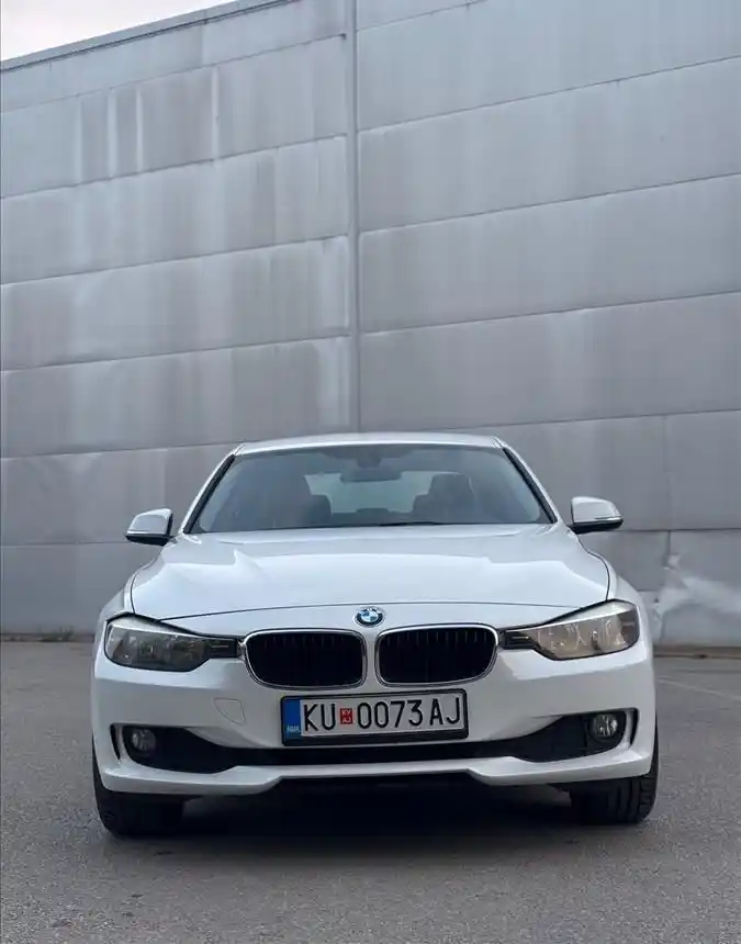 BMW F30 2015