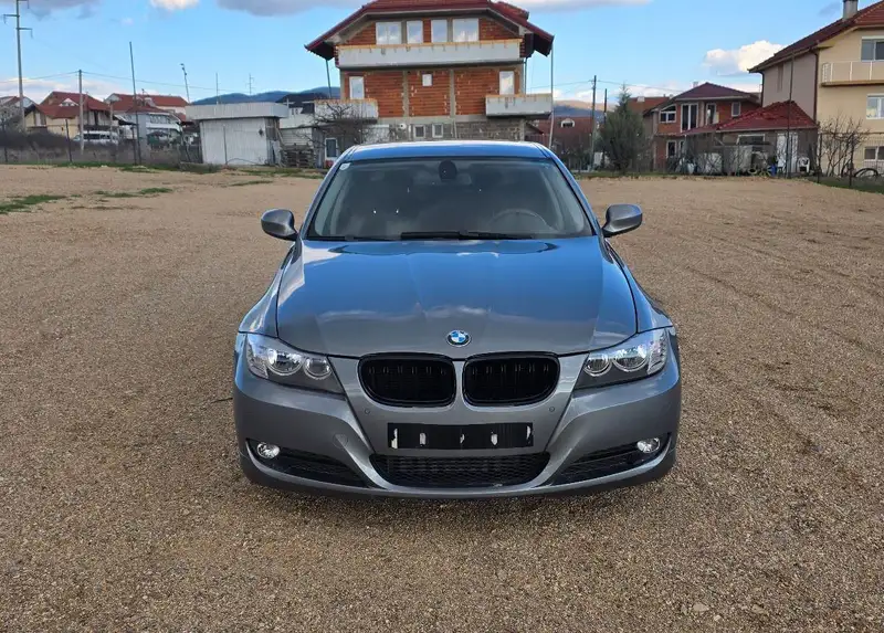 BMW 318 d.143 kd.2009 god