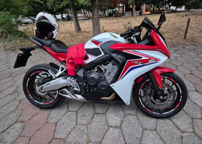 Honda CBR 650f 2014g PERFEKTEN