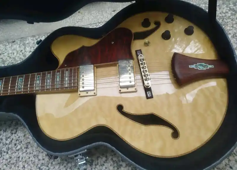 Ibanez AF 125