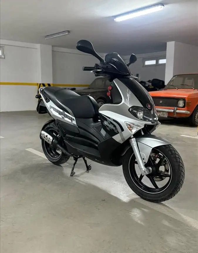 Se prodava Gilera runner sp50 sr 50 CH gillera sr50