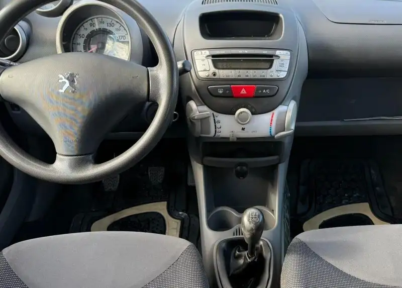 PEUGEOT 107 1.0 BENZIN UVOZ CH KLIMA 5 VRATI NOVO!!