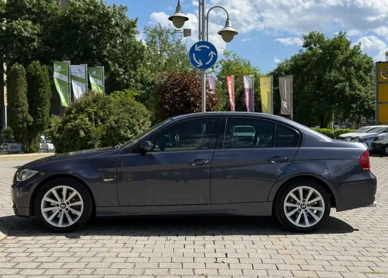 BMW 320 D 177 KS - NEUVEZUVANA