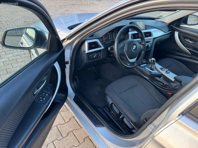 BMW 318 D AUTOMATIC 8G SPORT LINE 2013 FULL OPREMA UNIKAT