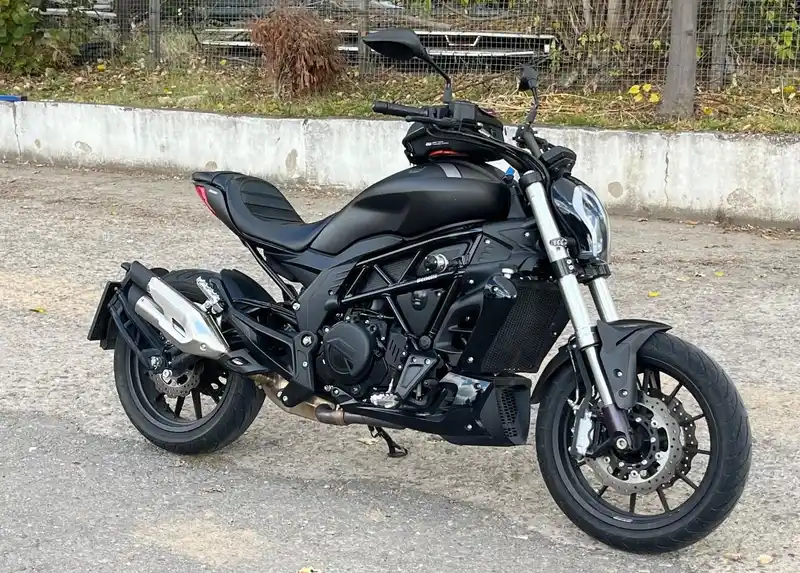 Benelli 502c cruiser