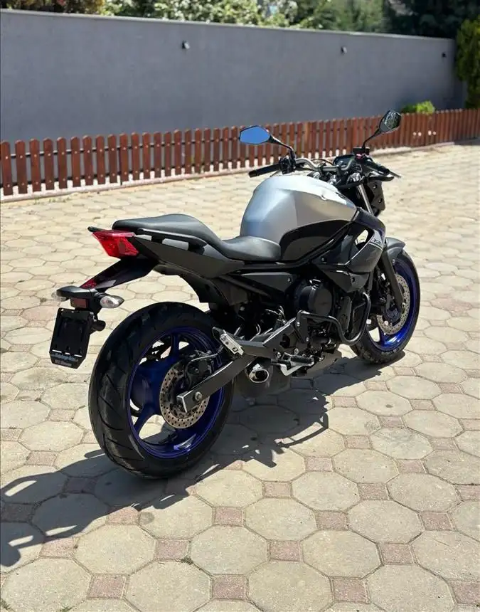 Yamaha Xj6 RaceBlue