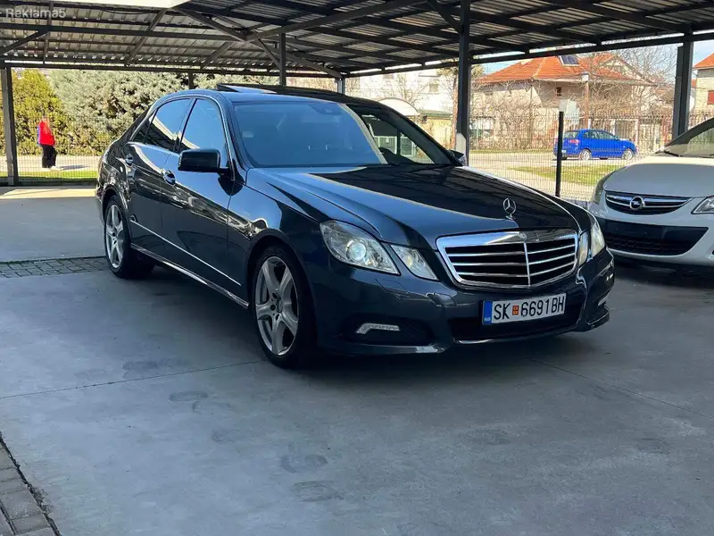 Mercedes E 220 cdi Avantgarde Automatic 2009 Godina